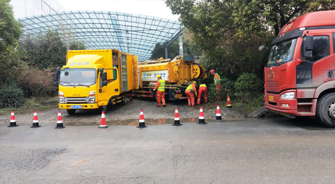 西山成区雨污水管网“四位一体”检测疏通项目